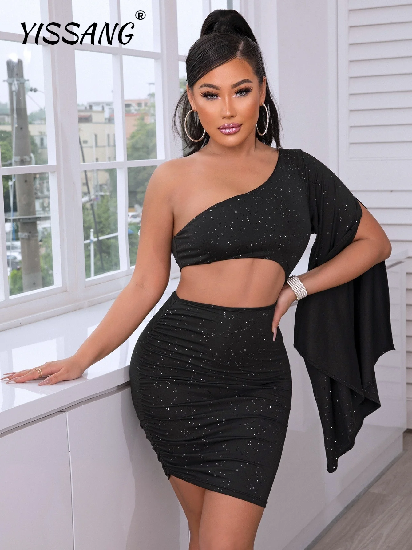 Yissang One Shoulder Cut Out Ruched Bodycon Dress Sparkling Prom Evening Dress Party Birthday Dress Hip Bag Sexy Club Wear
Yissang One Shoulder Cut Out Ruched Bodycon Dress Sparkling Prom Evening Dress Party Birthday Dress Hip Bag Sexy Club Wear