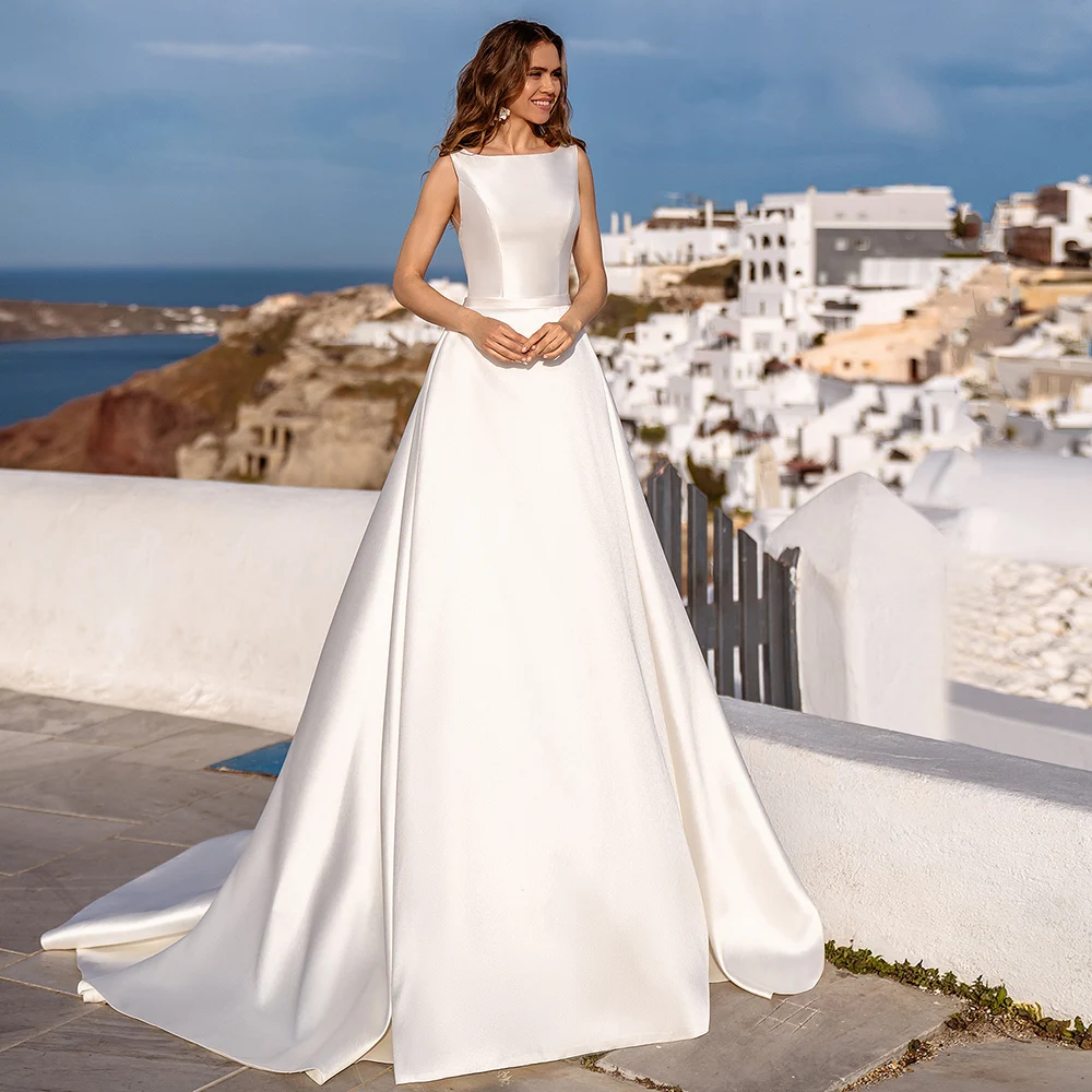 Simple Satin Boat Neck Wedding Dress Princess Sleeveless Beading Lace A Line Button Bride Marriage Gown Robe De Mariée 2023
Simple Satin Boat Neck Wedding Dress Princess Sleeveless Beading Lace A Line Button Bride Marriage Gown Robe De Mariée 2023