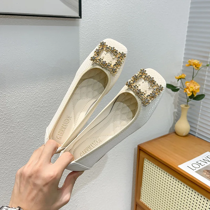Luxury Shoes Soft Genuine Leather Office Ladies Casual Low Heels Shoes Shallow Slip On Platform Lazy Shoes
Luxury Shoes Soft Genuine Leather Office Ladies Casual Low Heels Shoes Shallow Slip On Platform Lazy Shoes