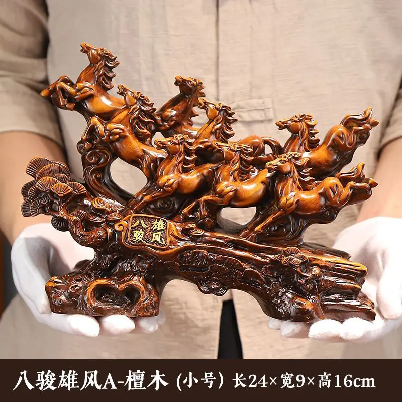 Маленькая статуэтка из канифоли восемь лошадей
Маленькая статуэтка из канифоли восемь лошадей