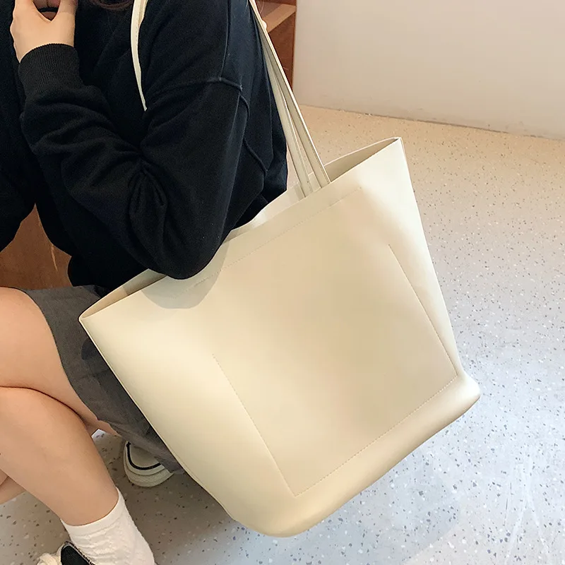 2022 New Summer Fashion Luxury High-quality Simple and Versatile Commuter Shoulder Tote Bag Large-capacity Female Brand Designer
2022 New Summer Fashion Luxury High-quality Simple and Versatile Commuter Shoulder Tote Bag Large-capacity Female Brand Designer