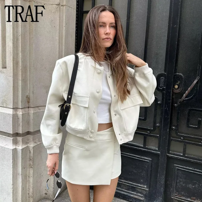 TRAF 2023 White Bomber Jacket Women Ribbed Cropped Jackets for Women Coats Autumn Snap Button Jacket Woman Long Sleeve Jackets
TRAF 2023 White Bomber Jacket Women Ribbed Cropped Jackets for Women Coats Autumn Snap Button Jacket Woman Long Sleeve Jackets