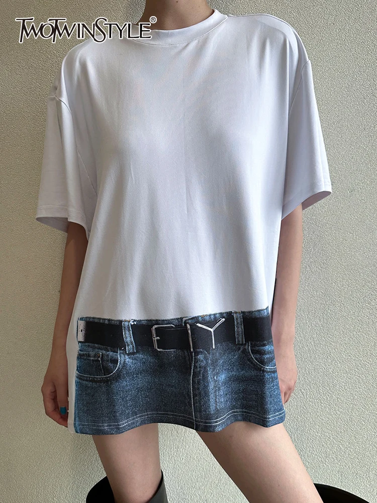 TWOTWINSTYLE Hit Color Printing T Shirts For Women Round Neck Short Sleeve Casual Loose T Shirt Female Fashion Clothing 2023 New
TWOTWINSTYLE Hit Color Printing T Shirts For Women Round Neck Short Sleeve Casual Loose T Shirt Female Fashion Clothing 2023 New