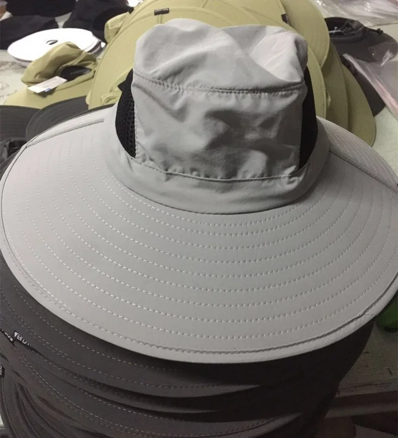 Unisex Fishing Hat Sun Visor Cap Hat Outdoor UPF 50 Sun Protection with Removable Ear Neck Flap Cover for Hiking Hats for Women
Unisex Fishing Hat Sun Visor Cap Hat Outdoor UPF 50 Sun Protection with Removable Ear Neck Flap Cover for Hiking Hats for Women