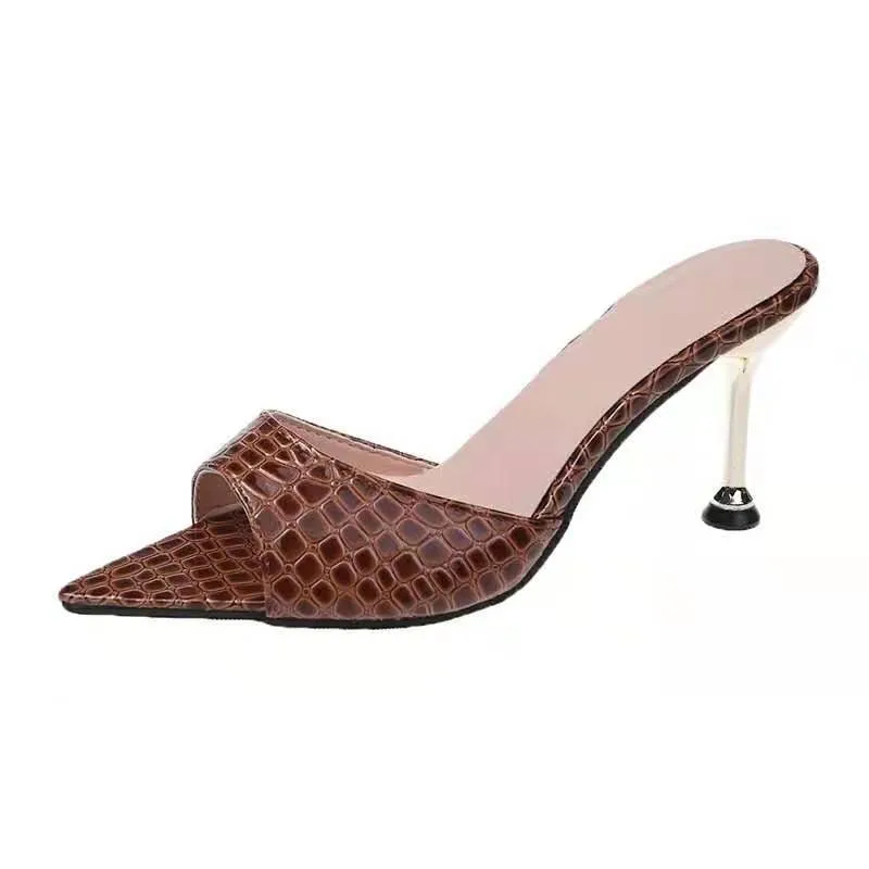 Summer Women Slippers Snake Sexy Pointed Toe High Heel Slippers Metal Decor Party Shoes Outdoor Fashion Large Size Female Shoe
Summer Women Slippers Snake Sexy Pointed Toe High Heel Slippers Metal Decor Party Shoes Outdoor Fashion Large Size Female Shoe