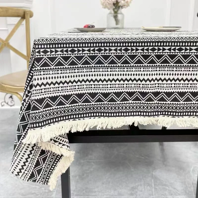 

Tribal Blankets Indian Outdoor Rugs Camping Picnic Blanket Boho Decorative Bed Blankets Plaid Sofa Mats Travel Rug Tassels Linen