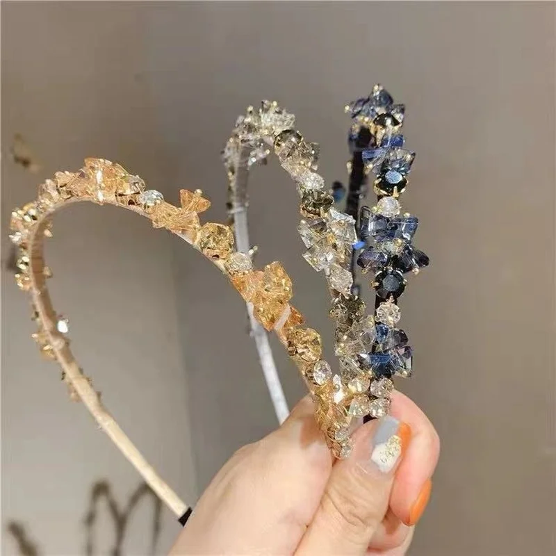 Baroque Famous Warm Wind Women Hair Band Retro French Hair Band Pearl Crystal Rhinestone Temperament Hair Accessories for Women
Baroque Famous Warm Wind Women Hair Band Retro French Hair Band Pearl Crystal Rhinestone Temperament Hair Accessories for Women