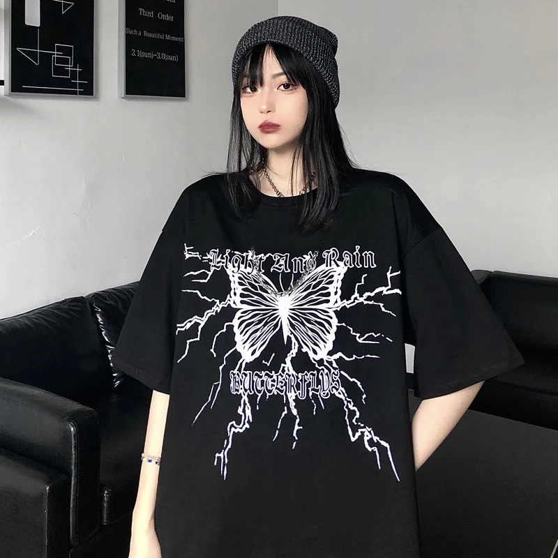 Purple Butterfly Print Tees Gothic Y2k Aesthetic Ladies T-shirt Korean Style Tops T-shirt Harajuku Punk Unisex Clothes Tshirt
Purple Butterfly Print Tees Gothic Y2k Aesthetic Ladies T-shirt Korean Style Tops T-shirt Harajuku Punk Unisex Clothes Tshirt