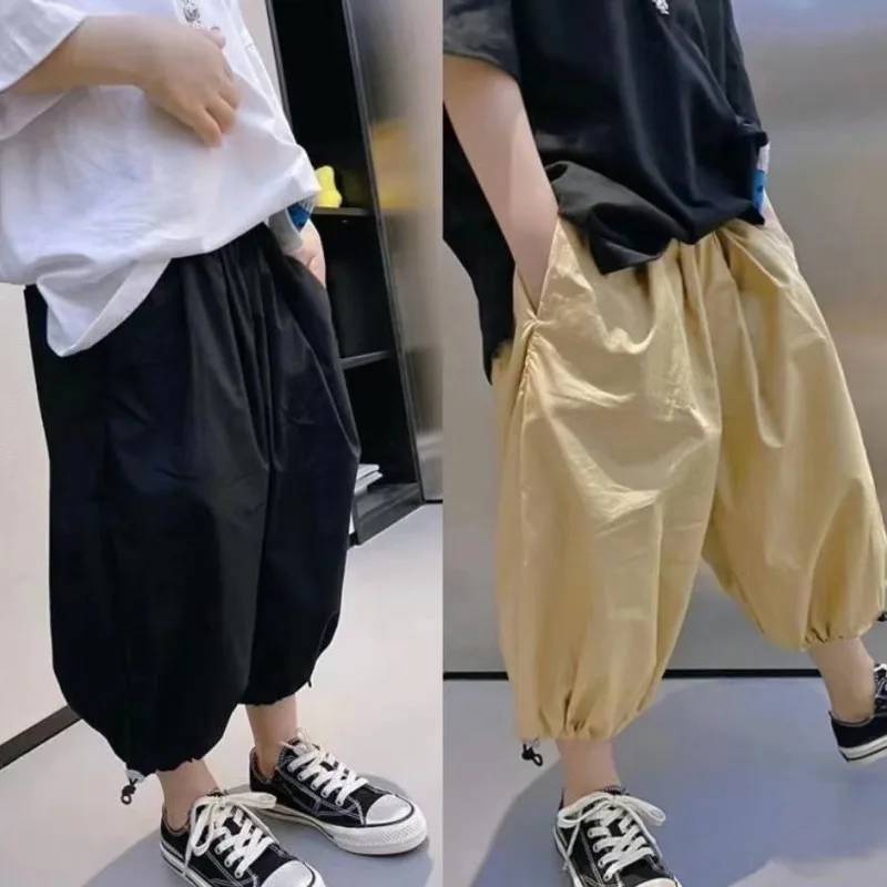 Japanese Trendy Children's Spring New Elastic Waist Radish Pants Pure Cotton Nine-point Pocket Pants Wide-leg Pants Thin Section
Japanese Trendy Children's Spring New Elastic Waist Radish Pants Pure Cotton Nine-point Pocket Pants Wide-leg Pants Thin Section