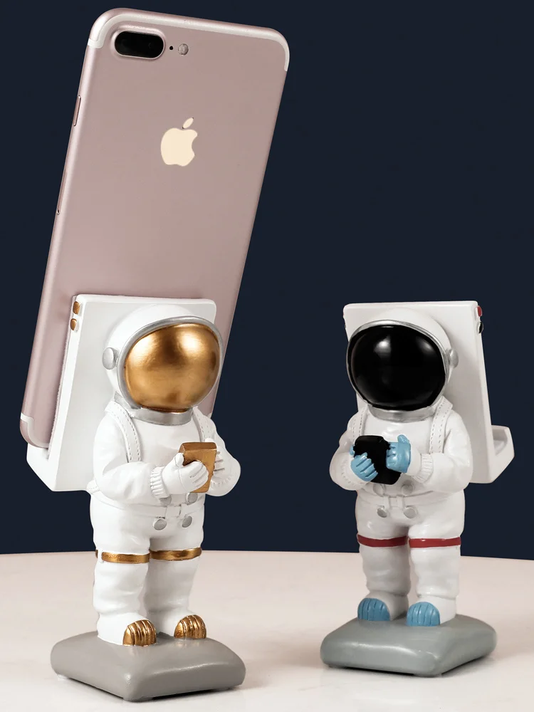 Nordic creative mobile phone stand astronaut flat bracket desktop office tea table Trinket decoration
Nordic creative mobile phone stand astronaut flat bracket desktop office tea table Trinket decoration