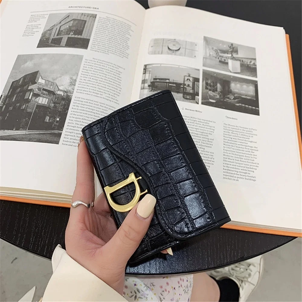 Women Short Wallet Small Luxury Brand Leather Purse Ladies Card Bag For Women Clutch Female Purse Money Clip Wallet 2023
Women Short Wallet Small Luxury Brand Leather Purse Ladies Card Bag For Women Clutch Female Purse Money Clip Wallet 2023