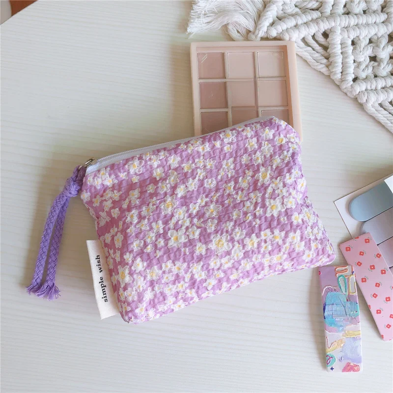 Girl Flower Printed Cosmetic Bag Women Lipstick Make Up Bags Cute Zipper Small Napkin Sanitary Pad Towel Pouches Storage Bags
Girl Flower Printed Cosmetic Bag Women Lipstick Make Up Bags Cute Zipper Small Napkin Sanitary Pad Towel Pouches Storage Bags