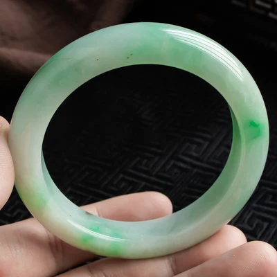 Natural Burmese Emerald Light Green 54mm-64mm Bracelet Elegant Princess Jewelry Gift for Girlfriend to Mom
Natural Burmese Emerald Light Green 54mm-64mm Bracelet Elegant Princess Jewelry Gift for Girlfriend to Mom