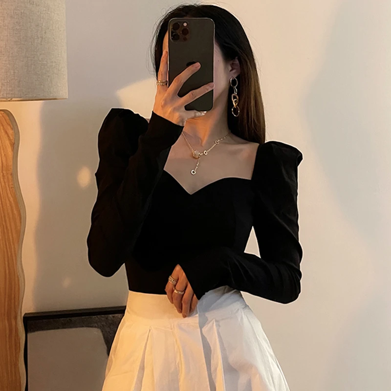 Autumn Large Size Women Clothes Vintage Puff Sleeve T-shirts Female Black Sexy Deep V Neck T Shirt Women Slim Basic Korean Tops
Autumn Large Size Women Clothes Vintage Puff Sleeve T-shirts Female Black Sexy Deep V Neck T Shirt Women Slim Basic Korean Tops