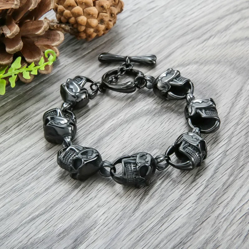 Fashion Personality Retro Punk Style Bracelet Men Male Stainless Steel Black Skull Charm Motorcycle Toggle Clasps Chain
Fashion Personality Retro Punk Style Bracelet Men Male Stainless Steel Black Skull Charm Motorcycle Toggle Clasps Chain