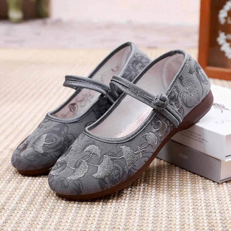 Женская парусиновая обувь Cresfimix Zapatos De Mujer в стиле ретро, светильник с цветочной вышивкой; Цвет Черный; Женская Повседневная парусиновая обувь бежевого цвета; A1430 
Женская парусиновая обувь Cresfimix Zapatos De Mujer в стиле ретро, светильник с цветочной вышивкой; Цвет Черный; Женская Повседневная парусиновая обувь бежевого цвета; A1430