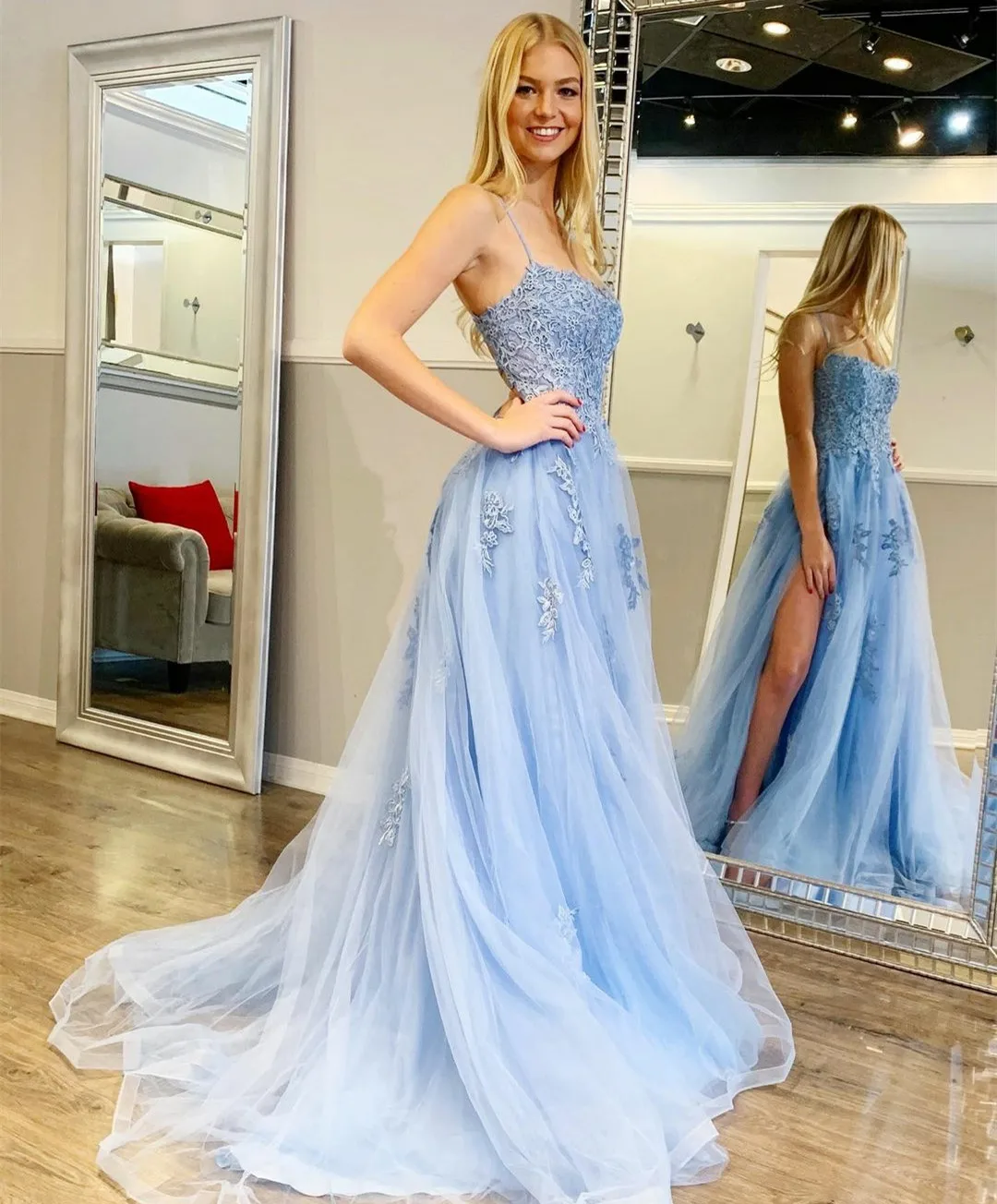 Elegant Long Light Blue Lace Halter Prom Dresses A-Line Spagehtti Criss Cross Back Abendkleider Robes de Soirée for Women
Elegant Long Light Blue Lace Halter Prom Dresses A-Line Spagehtti Criss Cross Back Abendkleider Robes de Soirée for Women