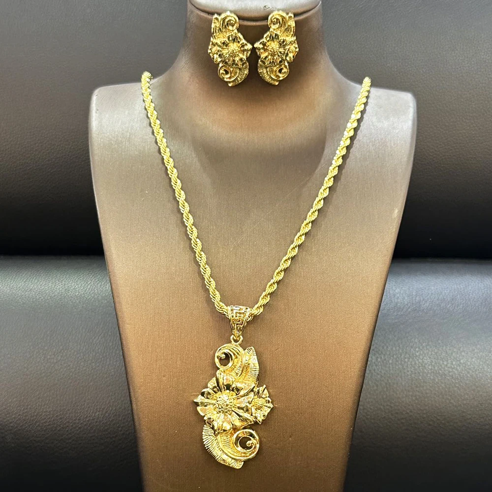 Dubai Jewelry Set 18K Gold Plated Copper Flower Pendant Luxury African Wedding Gift Bridal Necklace Earrings Jewellery for Women
Dubai Jewelry Set 18K Gold Plated Copper Flower Pendant Luxury African Wedding Gift Bridal Necklace Earrings Jewellery for Women