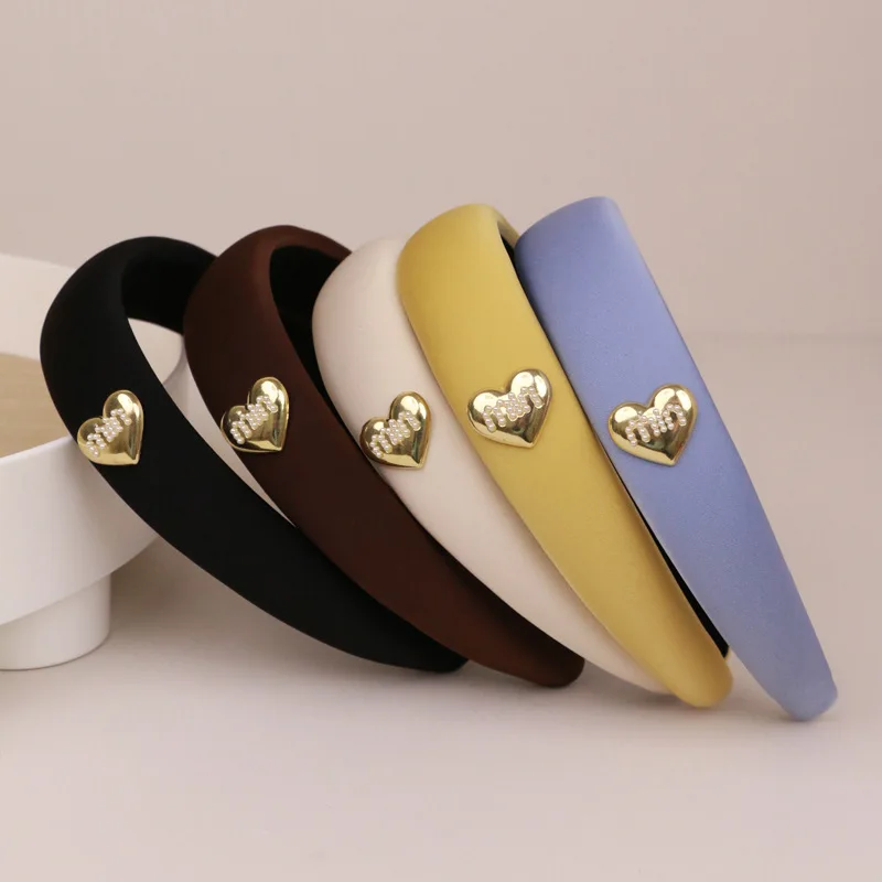 2023 Fashion Hair Hoop Hair Bands For Women Brands Love Hairband Sponge Headband Designer Wide Quality Hair Accessories Headwear
2023 Fashion Hair Hoop Hair Bands For Women Brands Love Hairband Sponge Headband Designer Wide Quality Hair Accessories Headwear