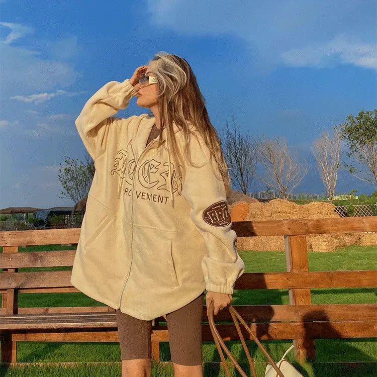 Polar Fleece Hoodie Women Retro Embroidery Oversized Plus Velvet Zipper Cardigan Women Winter Tops
Polar Fleece Hoodie Women Retro Embroidery Oversized Plus Velvet Zipper Cardigan Women Winter Tops
