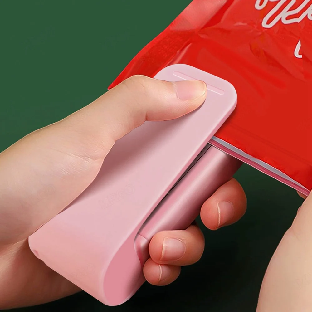 Mini Plastic Bag Sealer Machine Storage Bag Clip Sealing Machine Portable Sealer Packing Seal for Food Snack Kitchen Gadgets
Mini Plastic Bag Sealer Machine Storage Bag Clip Sealing Machine Portable Sealer Packing Seal for Food Snack Kitchen Gadgets
