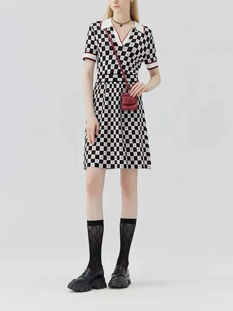 Women Knitted A-line Plaid Dress 2022 new Short Sleeve Turn-down Collar Female Knit Mini Robe
Women Knitted A-line Plaid Dress 2022 new Short Sleeve Turn-down Collar Female Knit Mini Robe