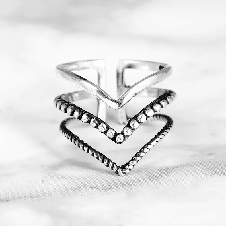 Triple Chevron Ring, Boho Ring, Ring for Women, Statement Thumb Ring, Bohemian Jewelry
Triple Chevron Ring, Boho Ring, Ring for Women, Statement Thumb Ring, Bohemian Jewelry