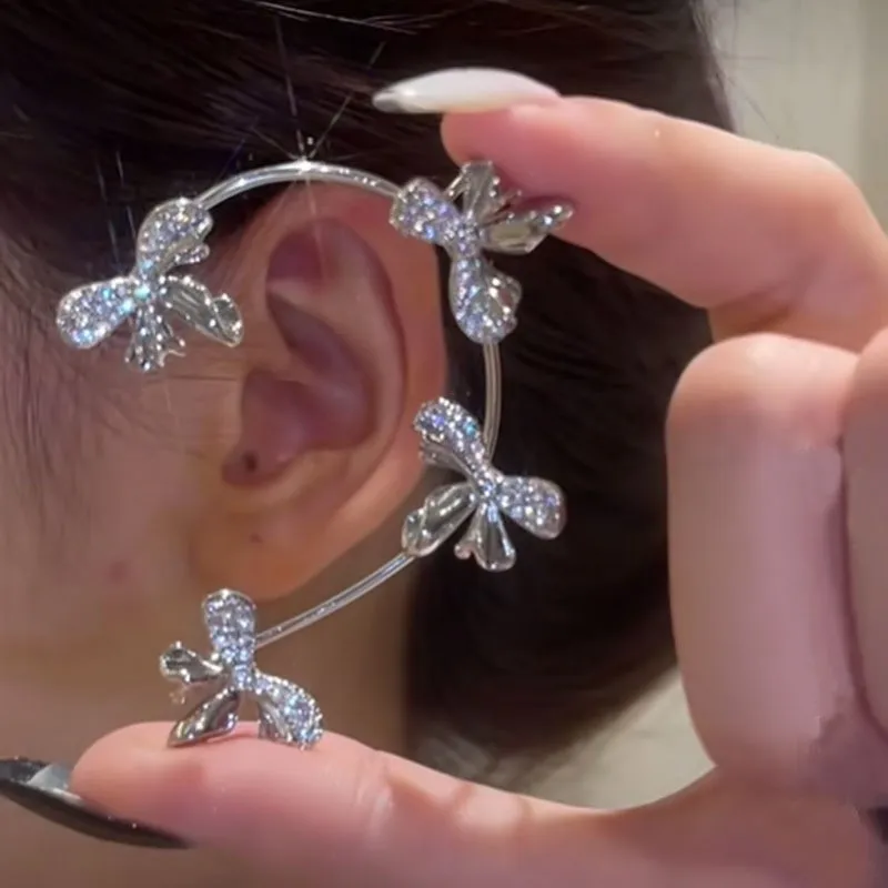 Women Metal Butterfly Ear Clips Without Piercing For Girl Sweet Exquisite Luxury Shining Zircon Ear Cuff Clip Earrings Jewelry
Women Metal Butterfly Ear Clips Without Piercing For Girl Sweet Exquisite Luxury Shining Zircon Ear Cuff Clip Earrings Jewelry