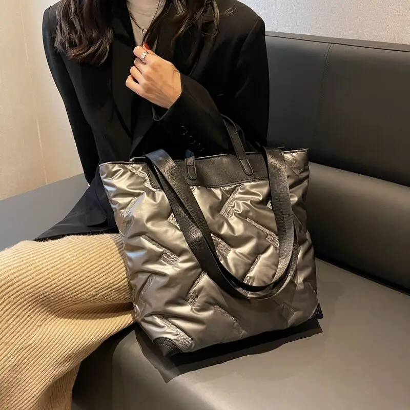 Jin Mantang Winter Big Cloth Totes Bag for Women 2023 Trend Design Shoulder SiDe Bag Female Crossbody Shopping Handbags
Jin Mantang Winter Big Cloth Totes Bag for Women 2023 Trend Design Shoulder SiDe Bag Female Crossbody Shopping Handbags
