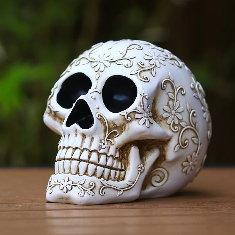 High Quality Retro Pattern Skull Statue Halloween Decoration Crafts Resin Ornaments Collection Figurines
High Quality Retro Pattern Skull Statue Halloween Decoration Crafts Resin Ornaments Collection Figurines