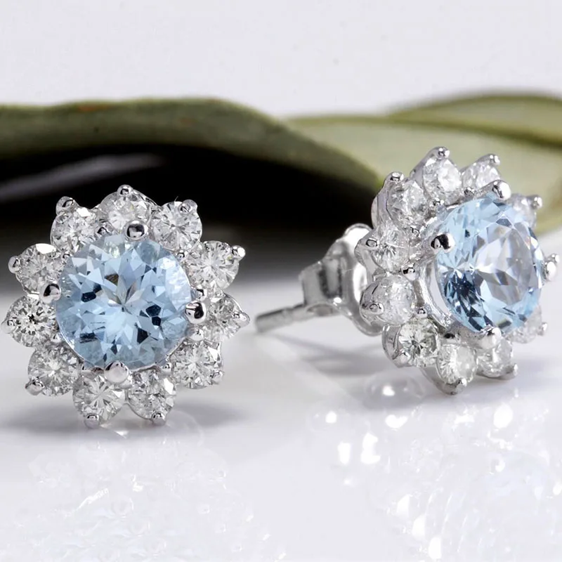 Simple Flower Crystal Wedding Jewelry Earrings Fashion Jewelry Elegant Snow Flower Sky Blue Stone Stud Earrings for Women
Simple Flower Crystal Wedding Jewelry Earrings Fashion Jewelry Elegant Snow Flower Sky Blue Stone Stud Earrings for Women