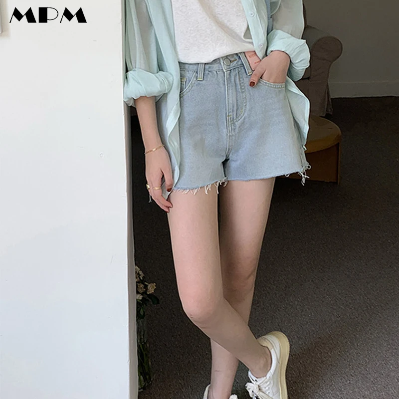 Street High Waist Women Frayed Denim Shorts Loose Fashion Light Blue Straight Wide Leg Pants Casual Women's Clothing 2022
Street High Waist Women Frayed Denim Shorts Loose Fashion Light Blue Straight Wide Leg Pants Casual Women's Clothing 2022