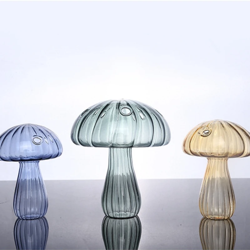 Creative Mushroom Vase Home Hydroponic Flower Glass Vases Aromatherapy Bottle Table Simple Decoration
Creative Mushroom Vase Home Hydroponic Flower Glass Vases Aromatherapy Bottle Table Simple Decoration