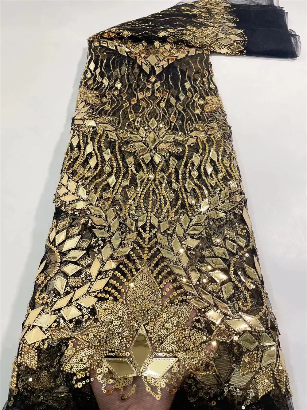 African Sequins Lace Fabric Luxury French Tulle Nigerian Embroidery Beaded Mesh Lace 2022 High Quality Wedding Dress LY1777
African Sequins Lace Fabric Luxury French Tulle Nigerian Embroidery Beaded Mesh Lace 2022 High Quality Wedding Dress LY1777