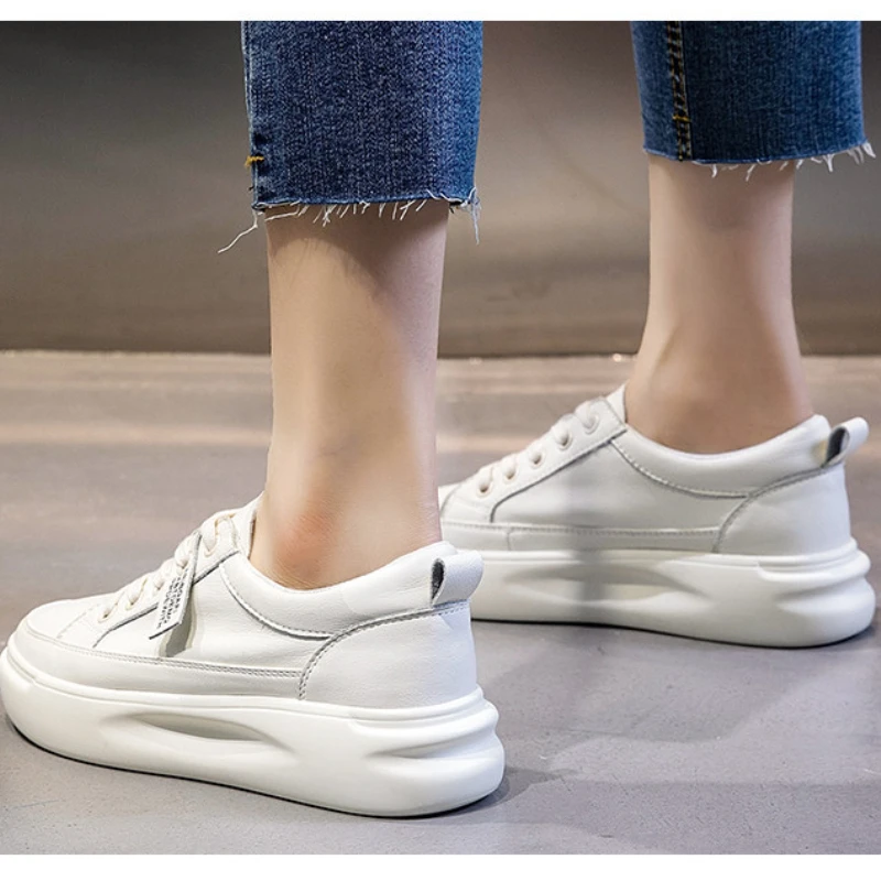 Women's Leather Small White Shoes 2022 Spring Women's Shoes New Thick Soled Women's Shoes Sports Women's Flat Shoes Casual Shoes
Women's Leather Small White Shoes 2022 Spring Women's Shoes New Thick Soled Women's Shoes Sports Women's Flat Shoes Casual Shoes