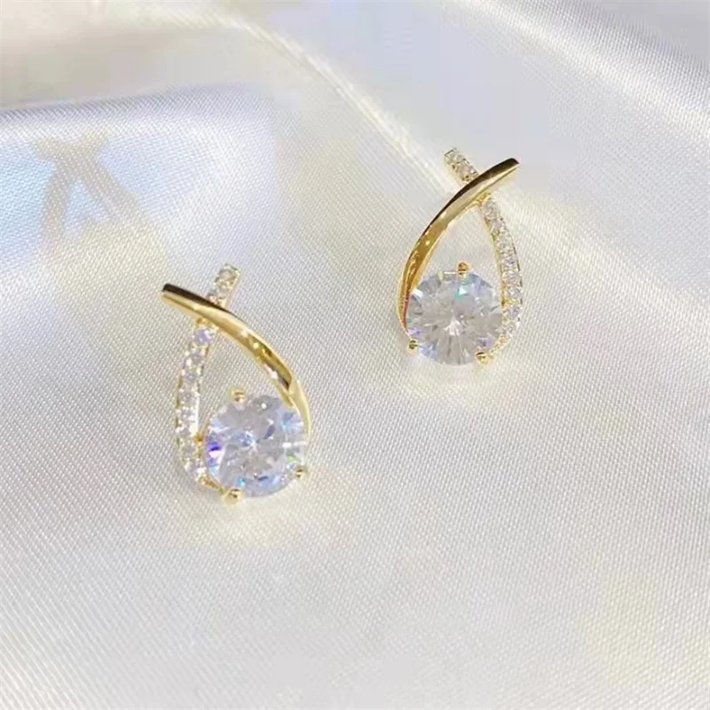 Simple Style Crystal Stud Earrings For Womem Gold Color Ear Accessories Fashion Earing Jewelry Wholesale Factory Price
Simple Style Crystal Stud Earrings For Womem Gold Color Ear Accessories Fashion Earing Jewelry Wholesale Factory Price