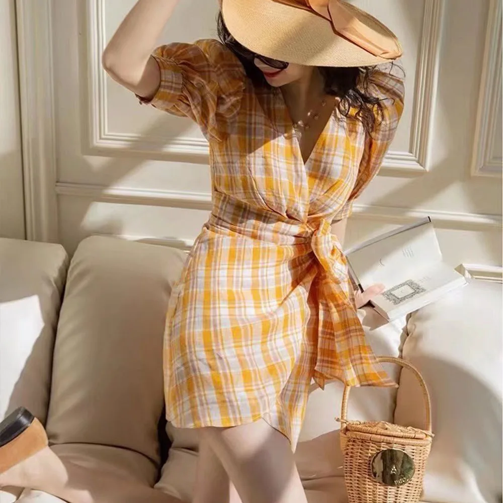 Женское клетчатое платье на шнуровке, винтажное платье с V-образным вырезом, коротким рукавом, бантом и молнией сзади, 2022
Женское клетчатое платье на шнуровке, винтажное платье с V-образным вырезом, коротким рукавом, бантом и молнией сзади, 2022