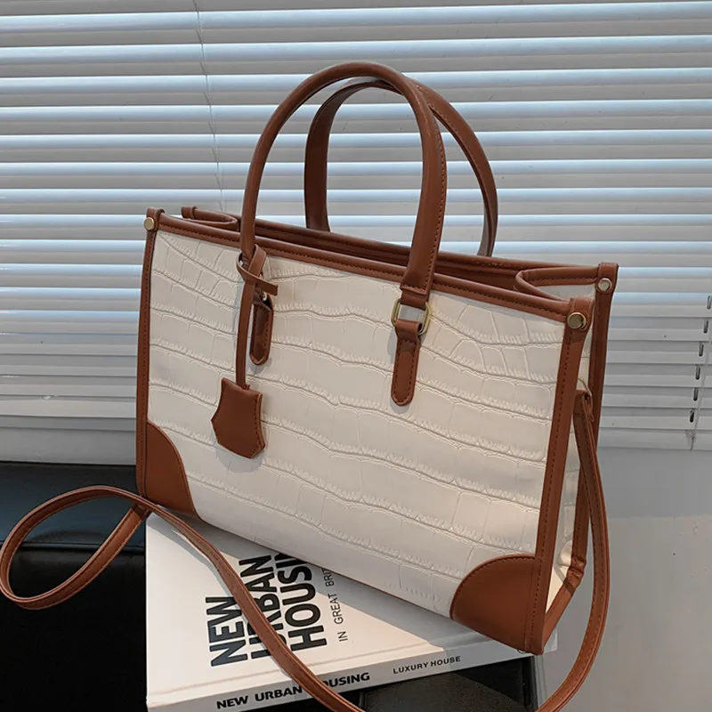 Модные дизайнерские дамские сумочки Hifashion из искусственной кожи с текстурой под кожу крокодила большого размера, 2023
Модные дизайнерские дамские сумочки Hifashion из искусственной кожи с текстурой под кожу крокодила большого размера, 2023