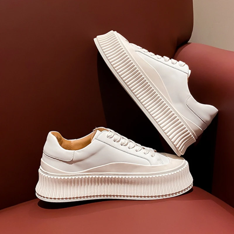 Genuine Leather Women Chunky Sneakers High Platform Breathable Casual Height Increase White Shoes for Women Vulcanize Shoes LN90
Genuine Leather Women Chunky Sneakers High Platform Breathable Casual Height Increase White Shoes for Women Vulcanize Shoes LN90