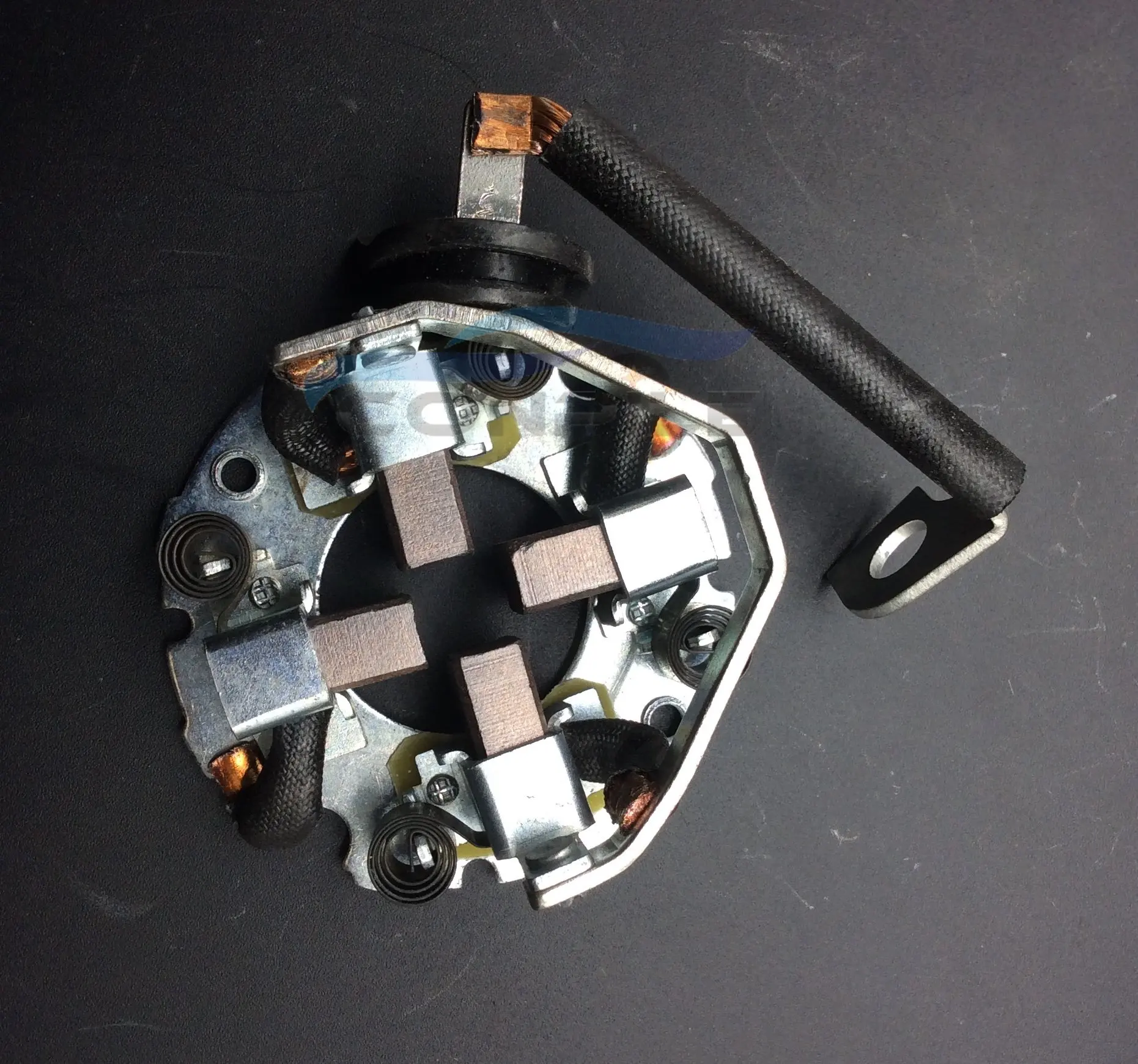 1pc for Ford starter motor carbon brush holder
1pc for Ford starter motor carbon brush holder