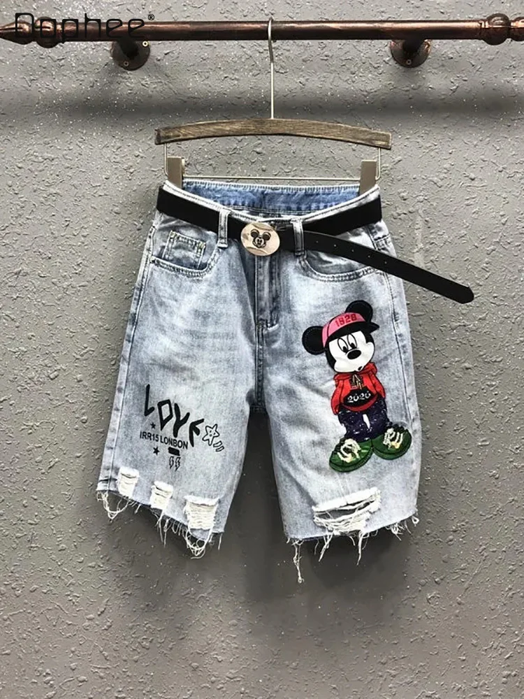 2022 Summer Belt Accessories Knee Length Jeans High Waist All-Matching Straight Pants Fashion Cartoon Pattern Short Jeans Women
2022 Summer Belt Accessories Knee Length Jeans High Waist All-Matching Straight Pants Fashion Cartoon Pattern Short Jeans Women