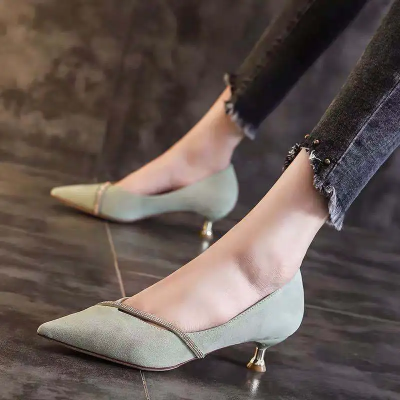 Ladies classic high quality comfortable spring slip-on high heels Ladies fashion sweet pu leather high heels
Ladies classic high quality comfortable spring slip-on high heels Ladies fashion sweet pu leather high heels
