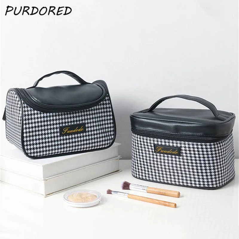 PURDORED 1 Pc Women Houndstooth Makeup Bag Zipper Waterproof Leather Bucket Cosmetic Bag Female Travel Make Up Case Box
PURDORED 1 Pc Women Houndstooth Makeup Bag Zipper Waterproof Leather Bucket Cosmetic Bag Female Travel Make Up Case Box