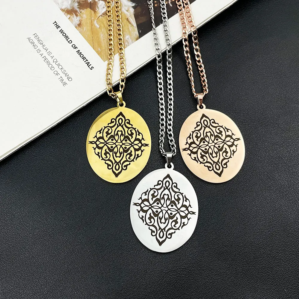 

Stainless Steel Necklace for Women Personalised Carving Flowers Oval Pendant Jewelry Cuban Chain Choker Gift Collares Para Mujer