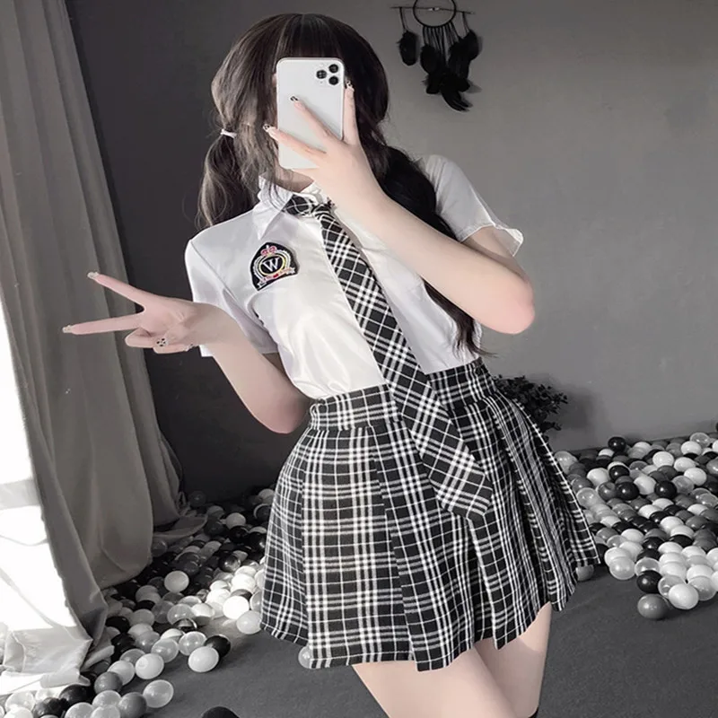 NEW 2022 Women Sexy Schoolgirl Cosplay Costume Ladies Short Sleeves Sexy Plaid Skirts School Girl Uniform Outfits
NEW 2022 Women Sexy Schoolgirl Cosplay Costume Ladies Short Sleeves Sexy Plaid Skirts School Girl Uniform Outfits