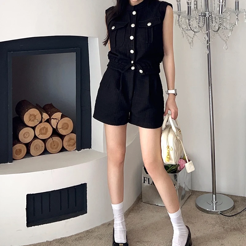 2023 Office Lady 2 Piece Shorts Suit O-neck Single-breasted Waistcoat Slim High Waist Shorts Fashion Women Elegent Casual Sets
2023 Office Lady 2 Piece Shorts Suit O-neck Single-breasted Waistcoat Slim High Waist Shorts Fashion Women Elegent Casual Sets