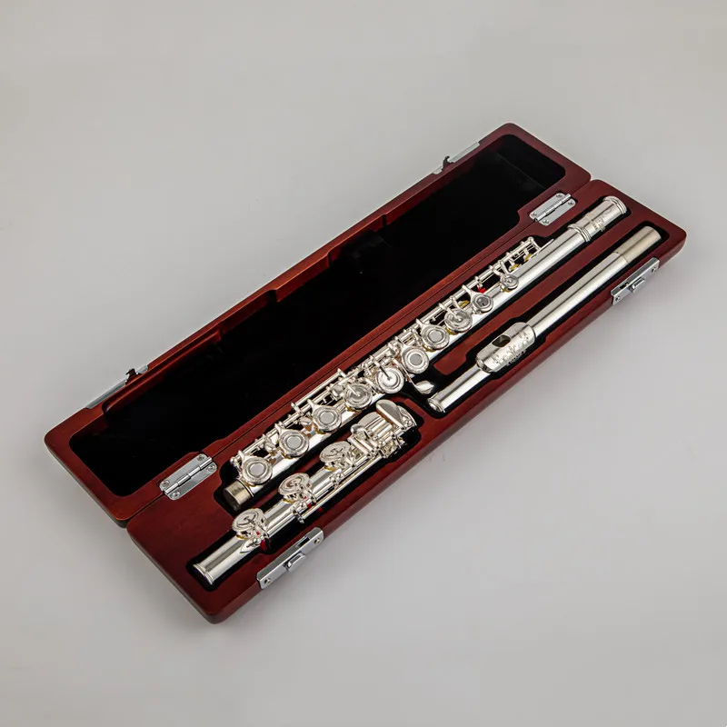 Made in Japan Pearl Flute PF795RBE Silver Plated Flutes French Button Split E Mechanism B Leg Flute 17 Holes Open
Made in Japan Pearl Flute PF795RBE Silver Plated Flutes French Button Split E Mechanism B Leg Flute 17 Holes Open