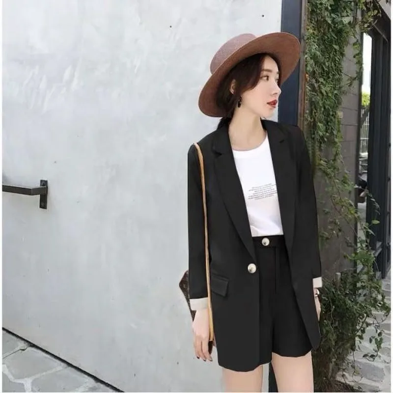 Summer Solid Colors Short Sleeve Suits Women 2021 New Fashion Chic Sweet Business Suit Korean Office Lady Single Button Blazers
Summer Solid Colors Short Sleeve Suits Women 2021 New Fashion Chic Sweet Business Suit Korean Office Lady Single Button Blazers