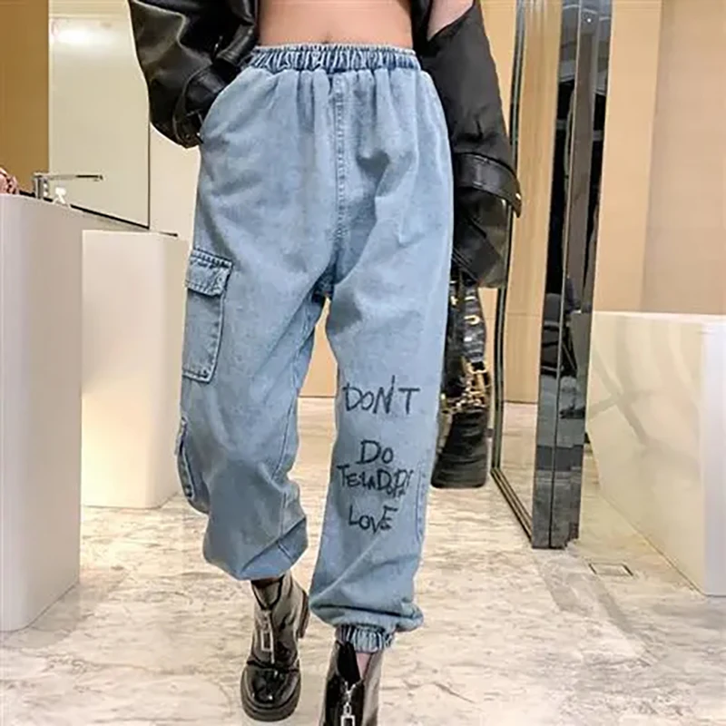 Spring 2022 Women's Trends Woman Trousers Denim Elasticity Overalls Capris Pants Baggy Jeans for Ladies Spring Autumn Traf 888 
Spring 2022 Women's Trends Woman Trousers Denim Elasticity Overalls Capris Pants Baggy Jeans for Ladies Spring Autumn Traf 888
