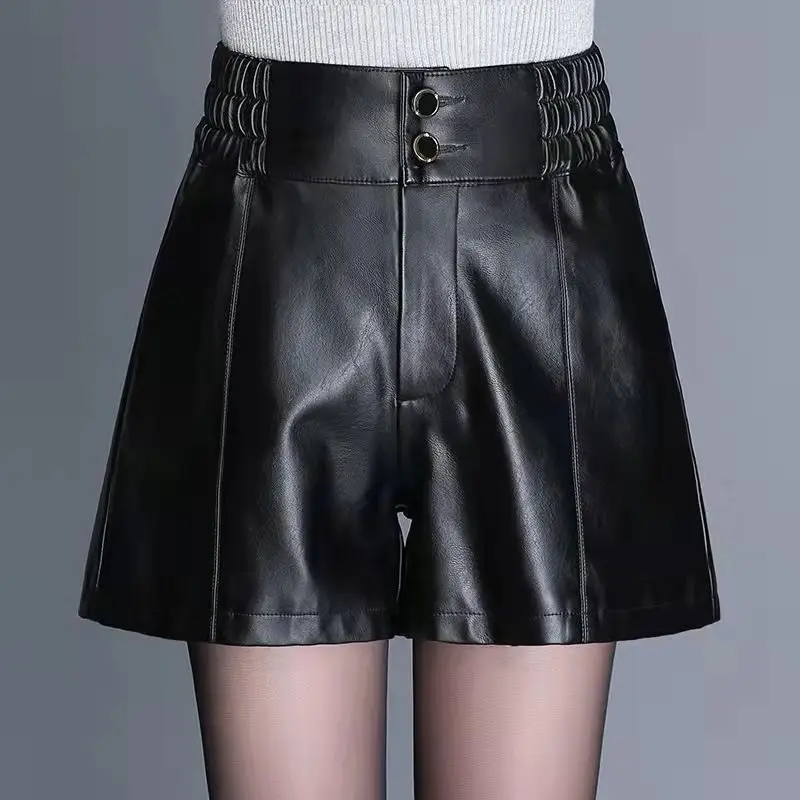 Woman Pu Leather Shorts Female New Elastic High Waist Loose Wide Leg Casual Pants Ladies Black All-match PU Leather Shorts G23 
Woman Pu Leather Shorts Female New Elastic High Waist Loose Wide Leg Casual Pants Ladies Black All-match PU Leather Shorts G23
